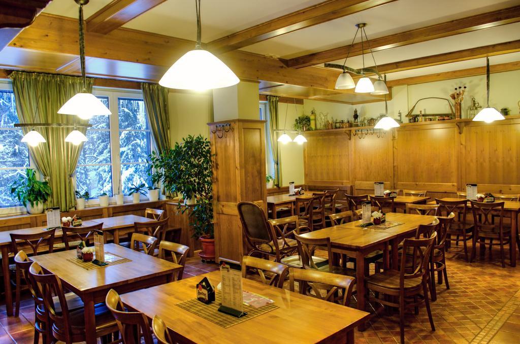 Hotel Konsel Ржічки Екстер'єр фото